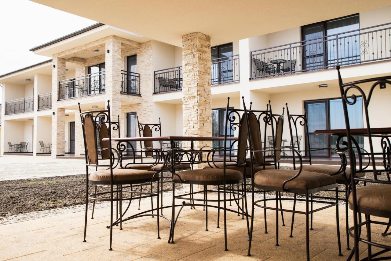 Jazmin apartmány Veľký Meder Exterior foto