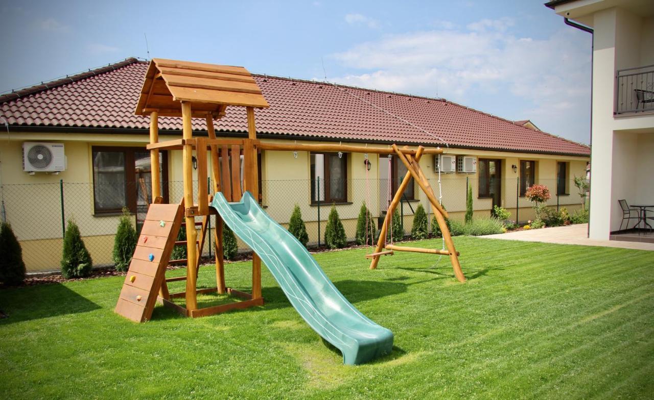 Jazmin apartmány Veľký Meder Exterior foto