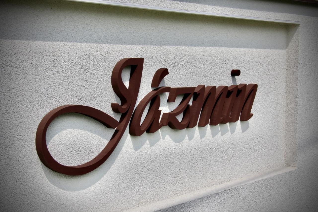 Jazmin apartmány Veľký Meder Exterior foto