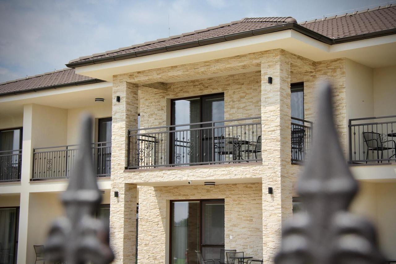 Jazmin apartmány Veľký Meder Exterior foto